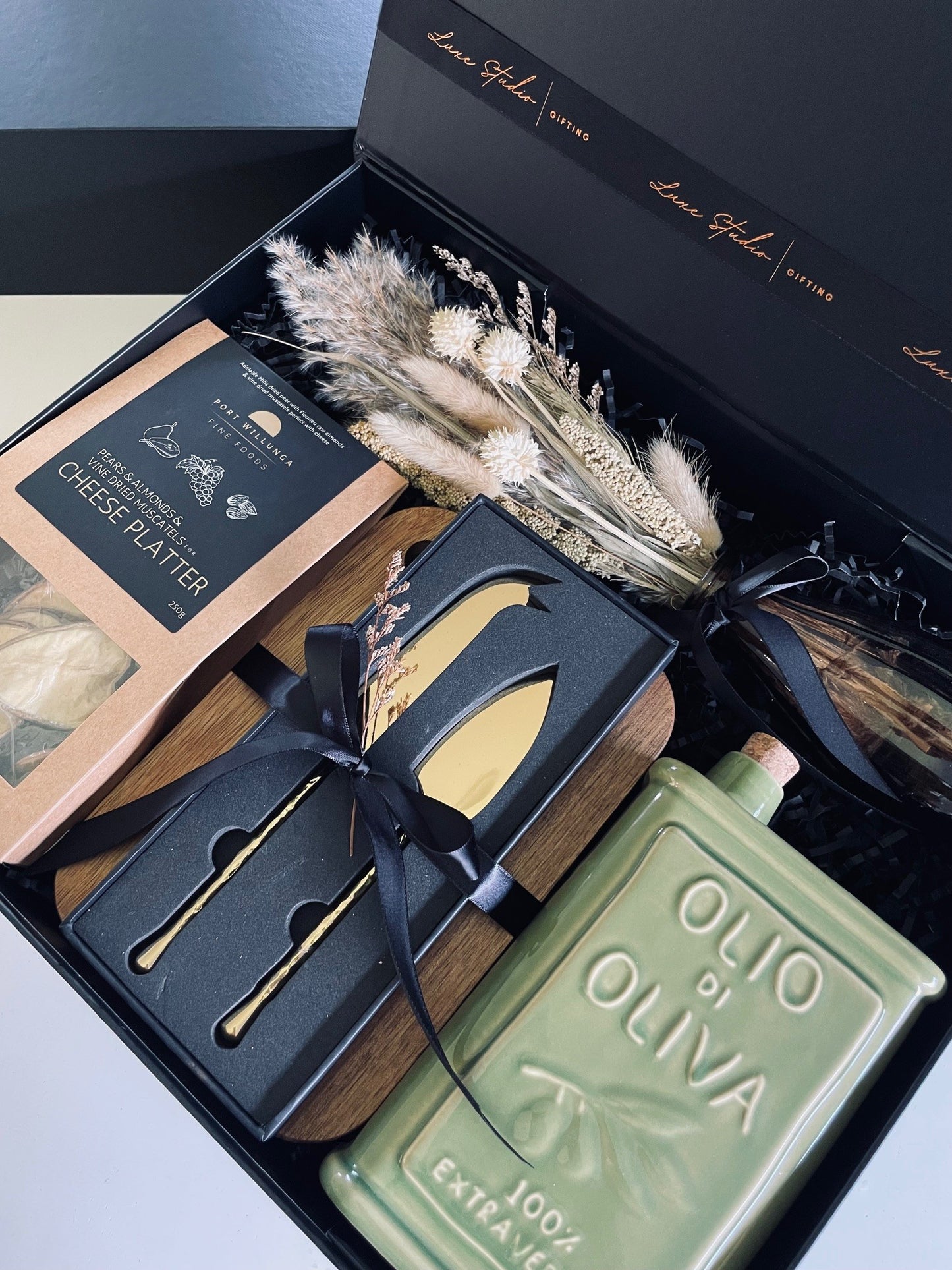 Luxe Olive & Bloom