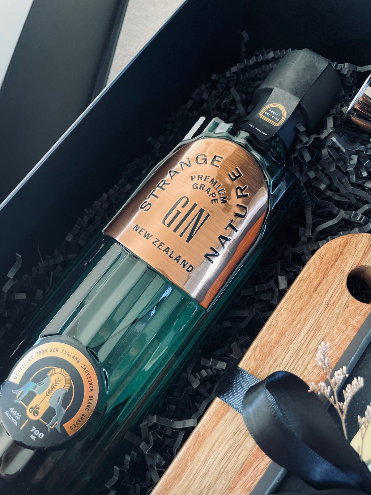 The Gin Connoisseur Edit