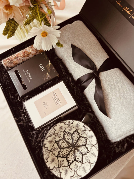 Luxe Bloom | The Grand Gesture